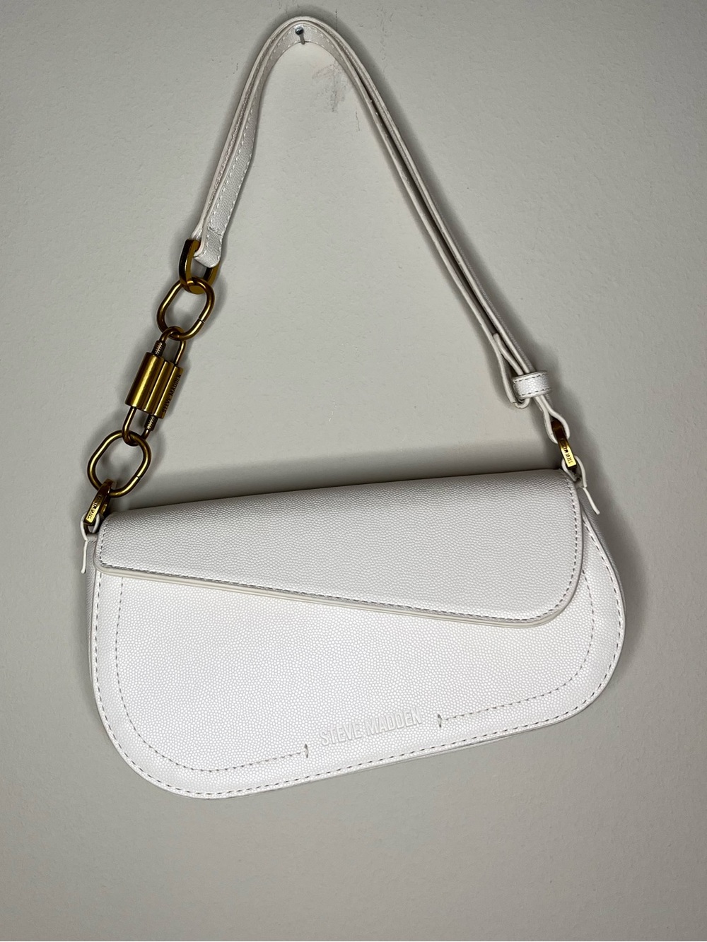 Steve Madden White Leather Shoulder Bag with Gold Hardware